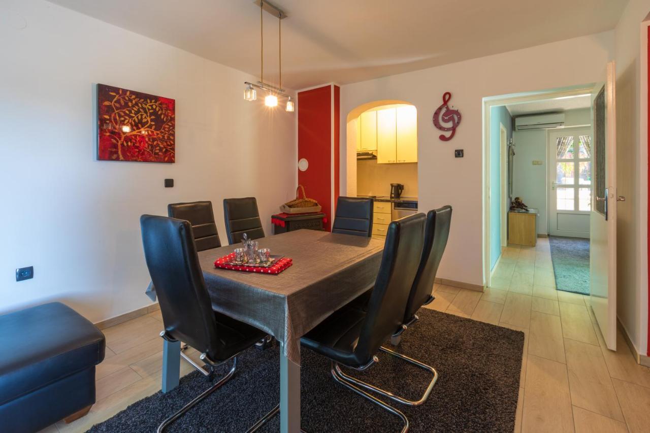 Apartman Mladenka Драмаль Экстерьер фото